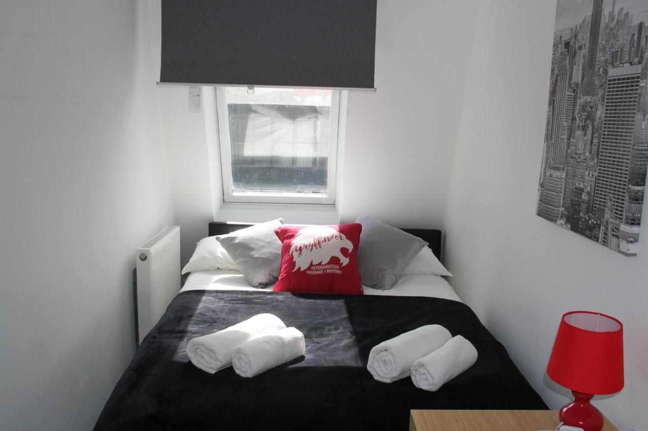 Kamilla'S Rooms London Zone-1 ภายนอก รูปภาพ
