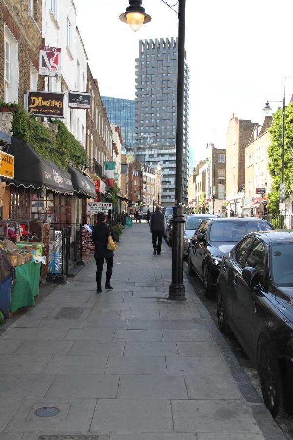 Kamilla'S Rooms London Zone-1 ภายนอก รูปภาพ