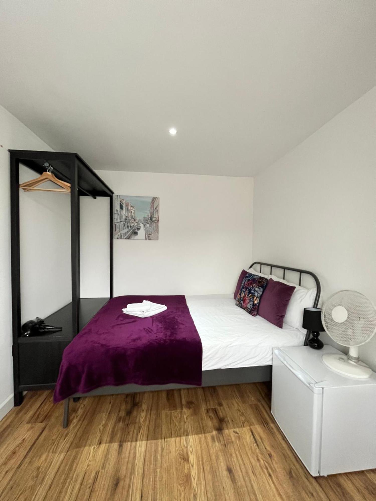 Kamilla'S Rooms London Zone-1 ภายนอก รูปภาพ