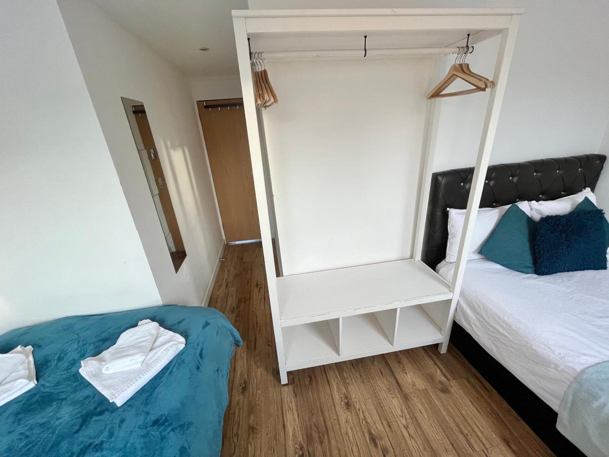 Kamilla'S Rooms London Zone-1 ภายนอก รูปภาพ