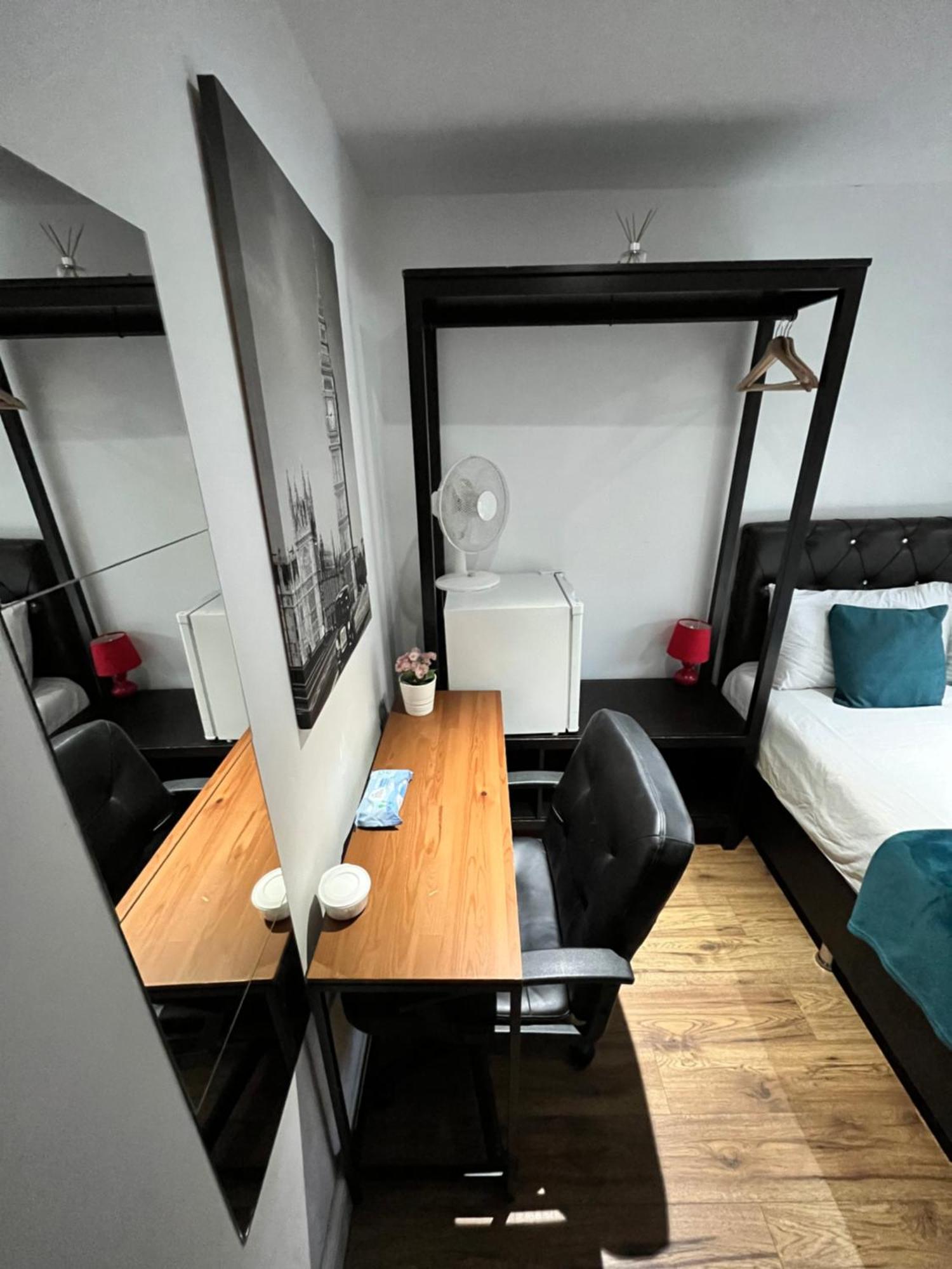 Kamilla'S Rooms London Zone-1 ภายนอก รูปภาพ