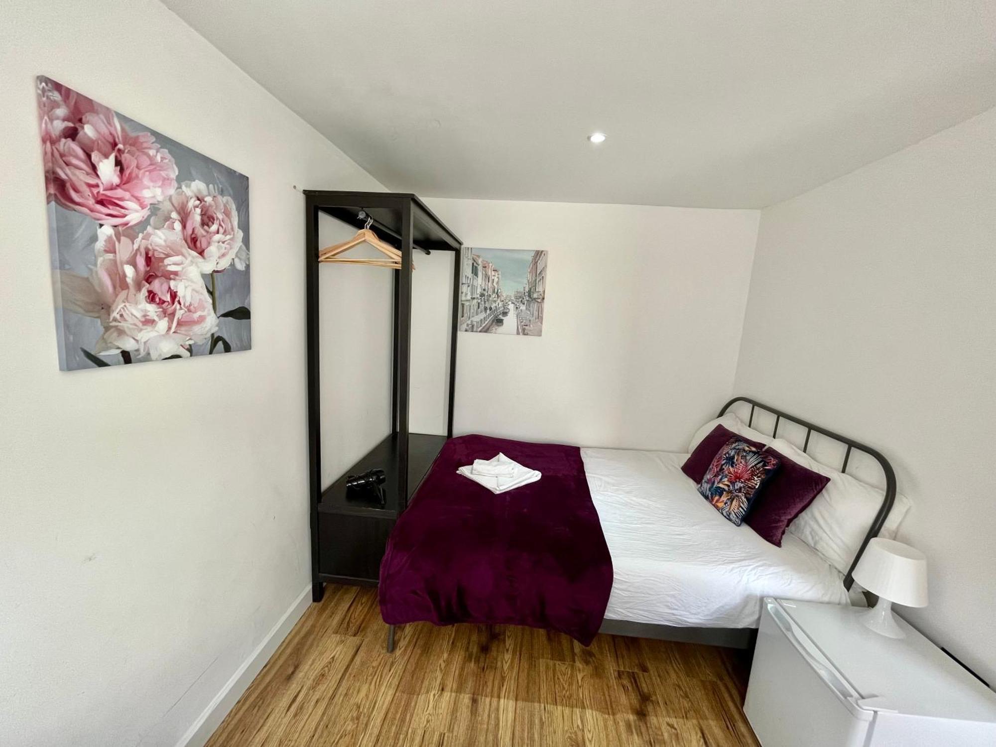 Kamilla'S Rooms London Zone-1 ภายนอก รูปภาพ