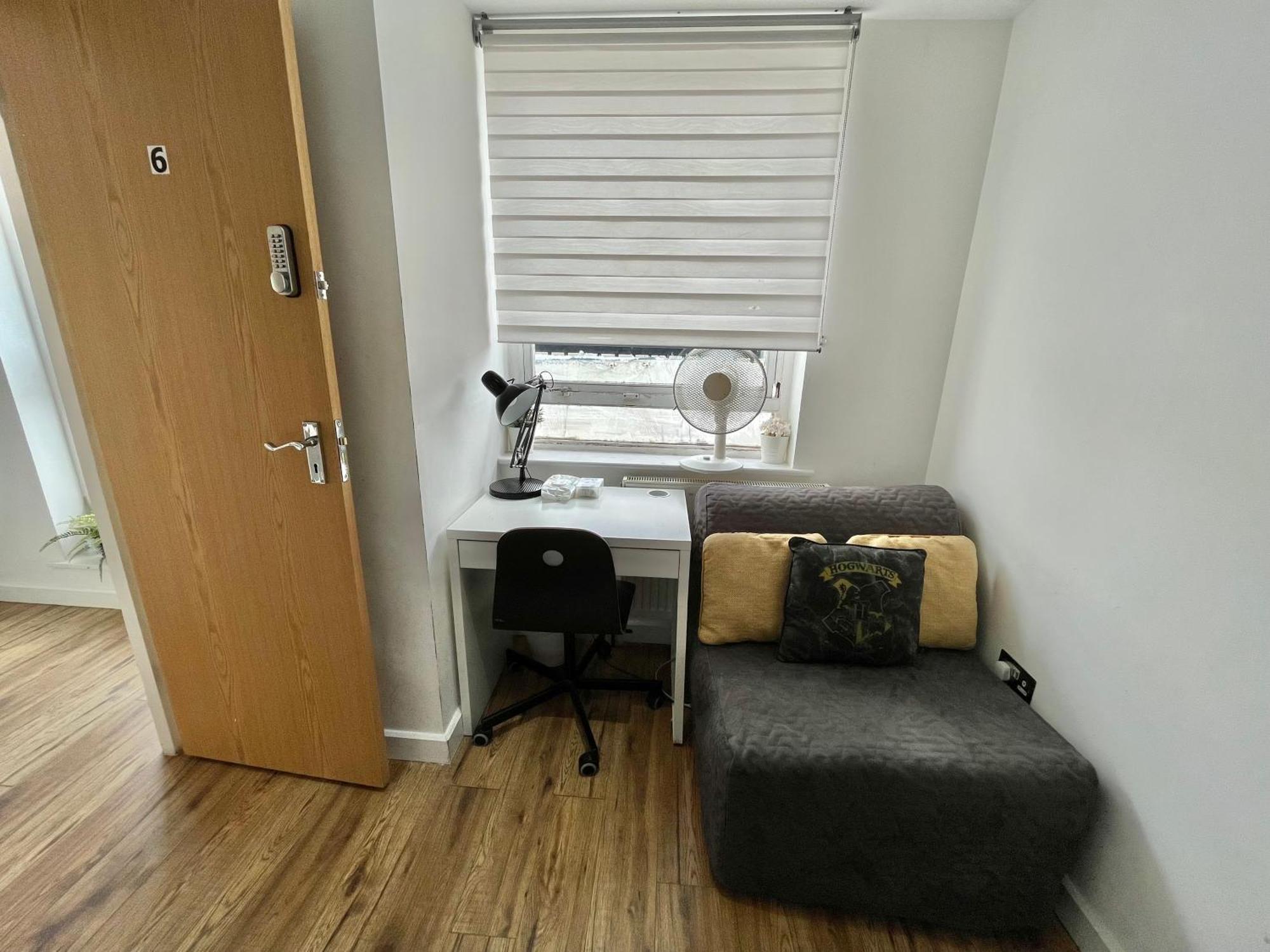 Kamilla'S Rooms London Zone-1 ภายนอก รูปภาพ