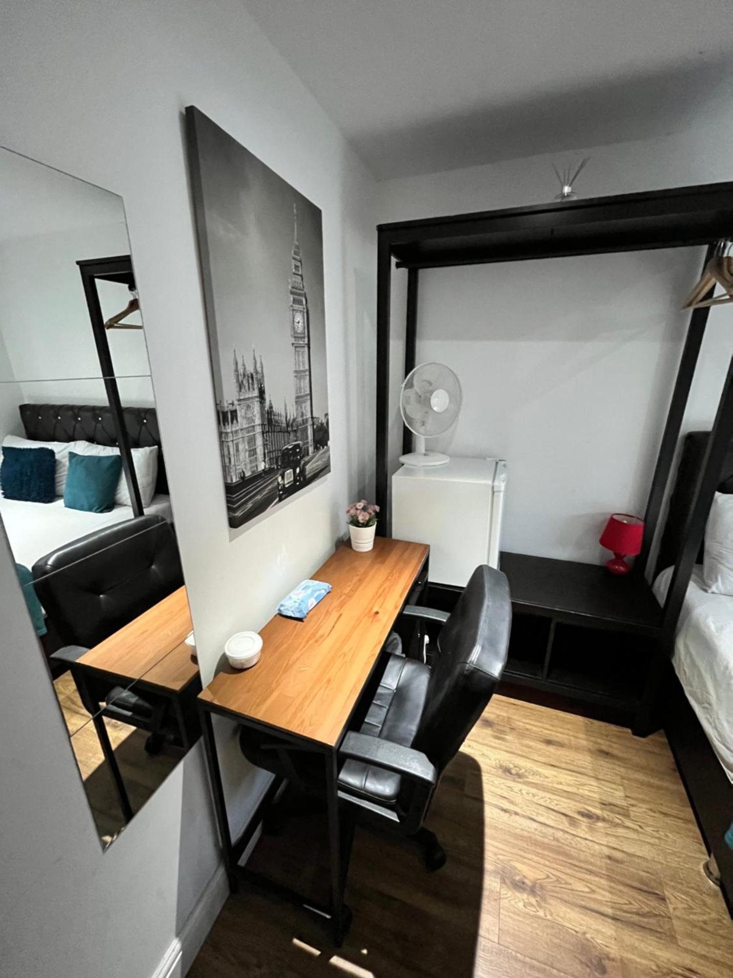Kamilla'S Rooms London Zone-1 ภายนอก รูปภาพ