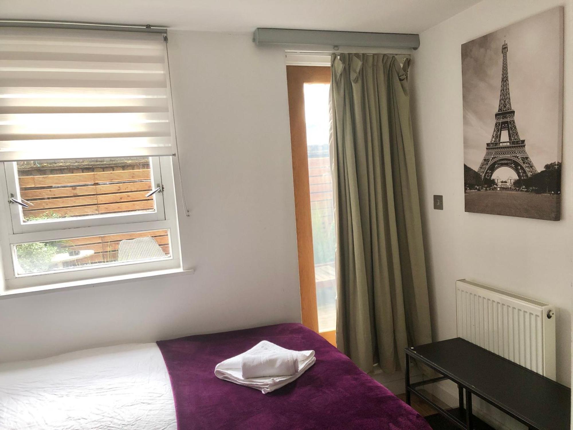 Kamilla'S Rooms London Zone-1 ภายนอก รูปภาพ