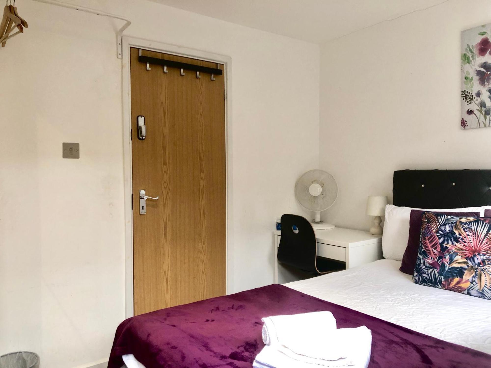 Kamilla'S Rooms London Zone-1 ภายนอก รูปภาพ